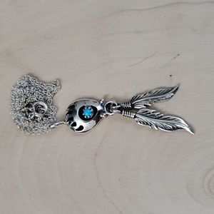 Native American Sterling Silver 925 Bear Paw Turquoise Feather Necklace